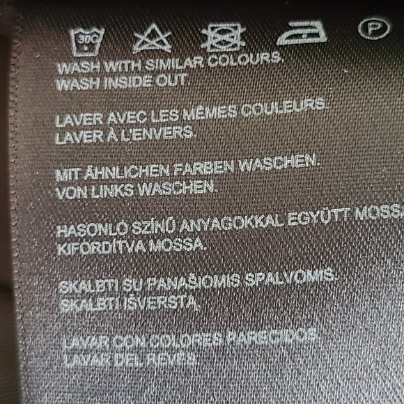 Dress - Picture 9 of 9